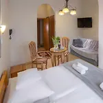Hotell Murena I Restauracja 2*