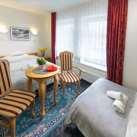 Murena I Restauracja Ustronie Morskie