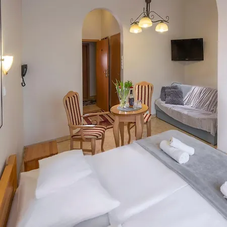 Hotel Murena I Restauracja 2*