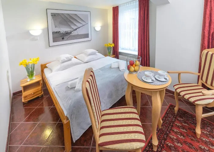 Murena I Restauracja 2*