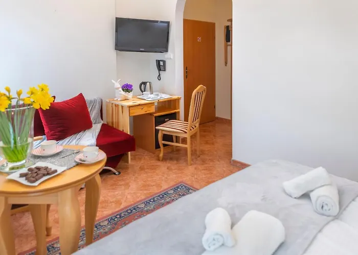 Murena I Restauracja 2*