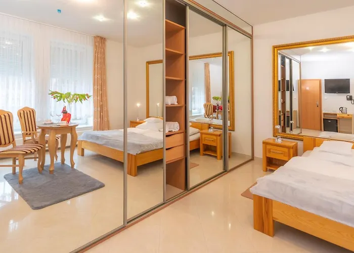 Hotel Murena I Restauracja 2*